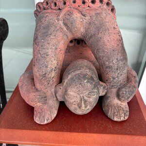 Columbian Colima Acrobat or Contortionist made of Terracotta Pottery